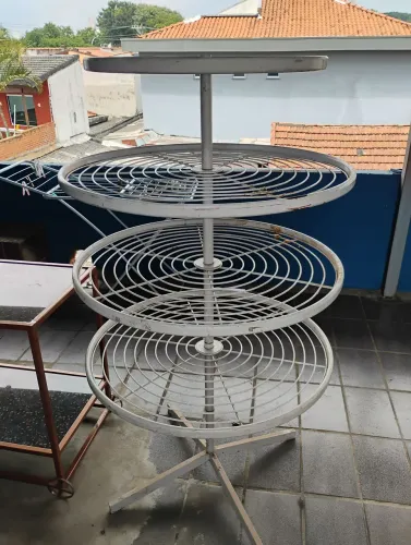 Expositor em aço para comercio