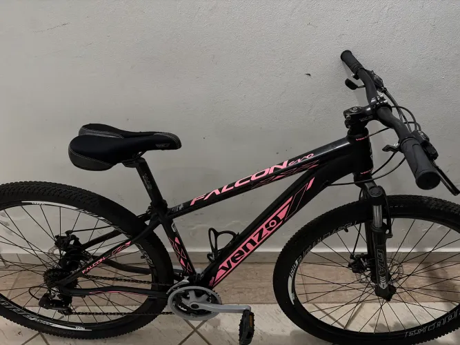 Bicicleta Venzo modelo Falcon aro 29 semi nova 