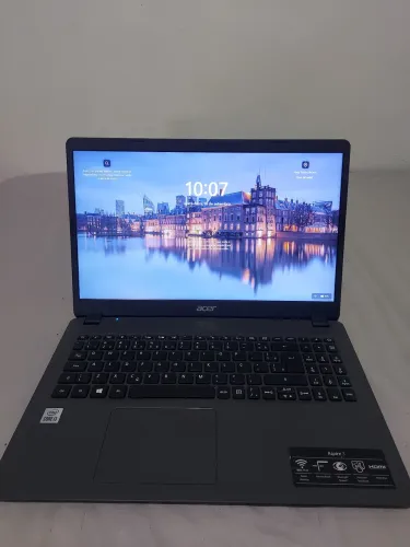 SÓ HOJE - Notebook Acer Aspire 3 15,6" SSD 237GB + Mesa + Mouse + Headset