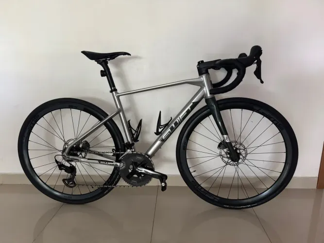 Bicicleta Speed Swift Enduravox Evo Disc 2023 - Shimano 105 - Disco Hidráulic