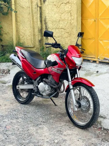 NX4 FALCON 400 2001