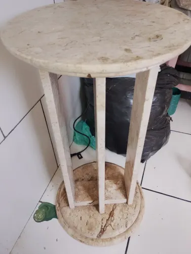 Mesa de Jantar Base de Mármore