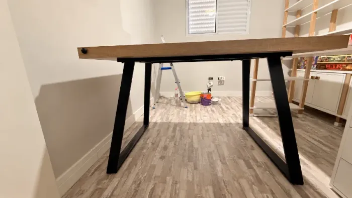 Mesa de Escritório (madeira maciça, moderna)