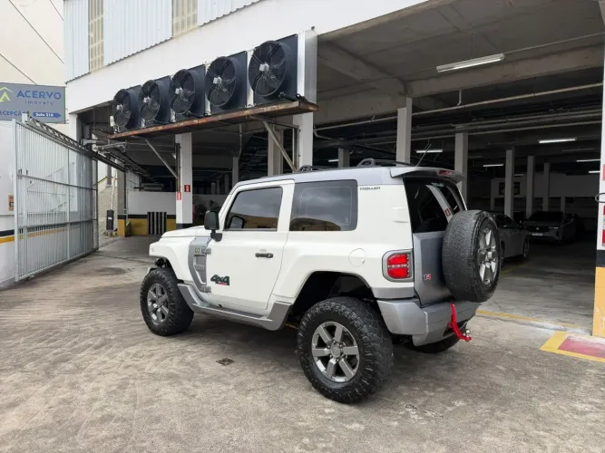 Troller T-4 4X4 3.2 20V TDI Cap. Rígida Diesel 2015