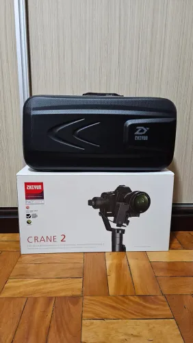 (NOVO) Estabilizador Zhiyun Crane 2 Gimbal<br>+ Follow Focus  COMPLETO