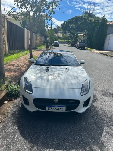 Jaguar F-Type 2.0 R-dynamic Coupe 300cv Aut. 2019