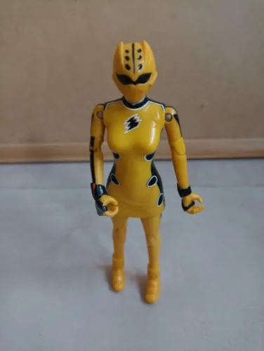 Boneco Power Ranger Amarelo Furia da Selva Bandai Coleção