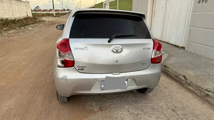 Toyota Etios X 1.3 Flex 16V 5P Mec. 2015