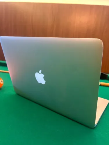 MacBook Air 13" Apple | Intel i5 | 8GB RAM | SSD 256GB