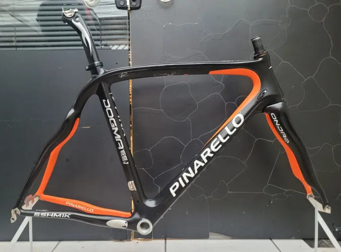Quadro Carbono Modelo Pinarello Dogma 65.1 (OEM)