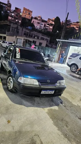 Chevrolet Monza GL 1.8 Efi/ SL/ L/ 650/barc. 2e4p (álcool) 1995