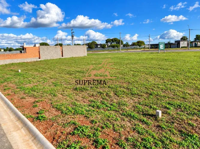 Terreno à venda com 250 m² - Villagio Bruneli - Araçoiaba da Serra/SP