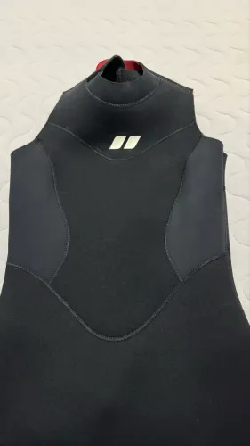 Roupa natação mar feminina