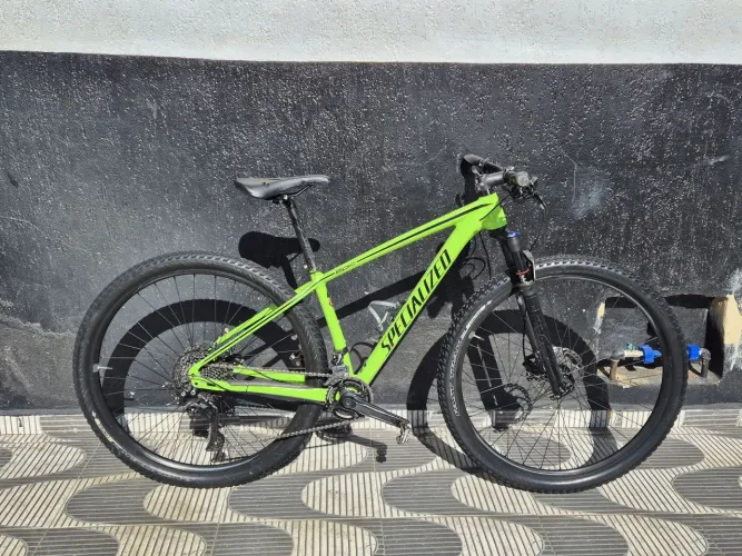 Specialized Epic HT de Alumínio tamanho 15