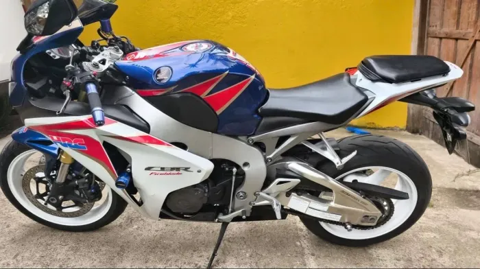 Honda cbr1000rr