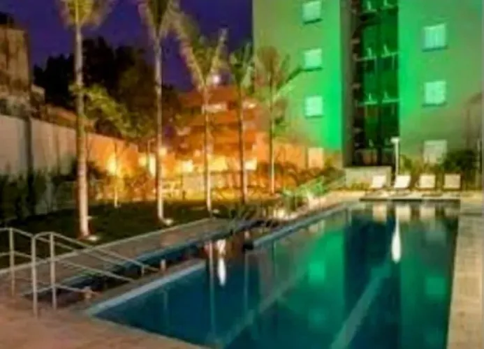 Apartamento à venda no Jardim Belaura na Avenida dos Remédios 376, no Condomínio Edifício