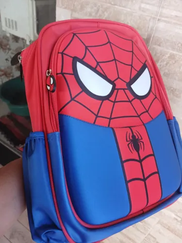 Mochila  do homem  aranha 