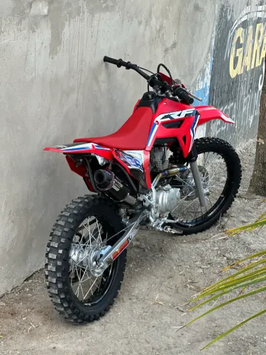 Bros para trilha