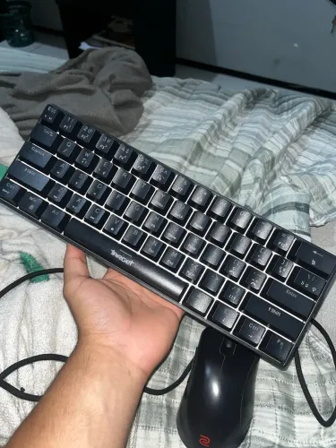 Teclado mecânico 60%