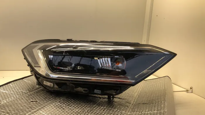 Farol Direito VW Jetta GLI 2020 Original Full LED