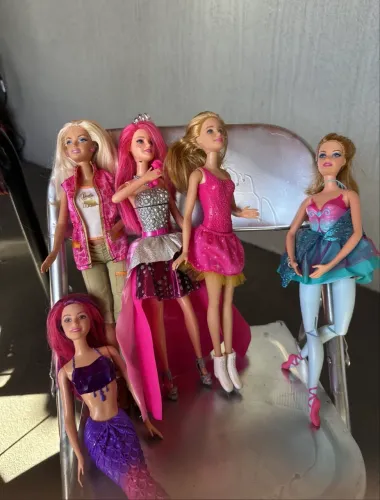 Kit 5 barbies aleatorias