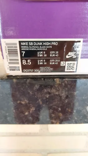 Tenis nike dunk cano longo , usado somente 2 vezes. 