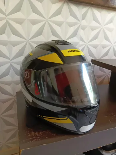 Capacete