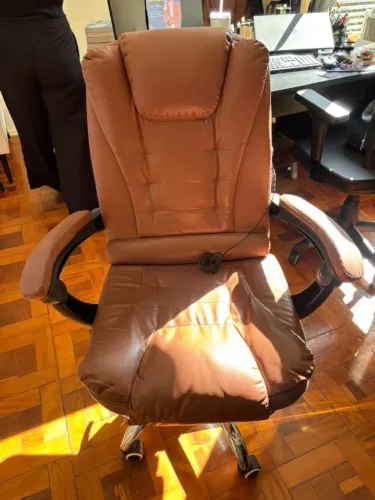 Cadeira de escritório com massageador