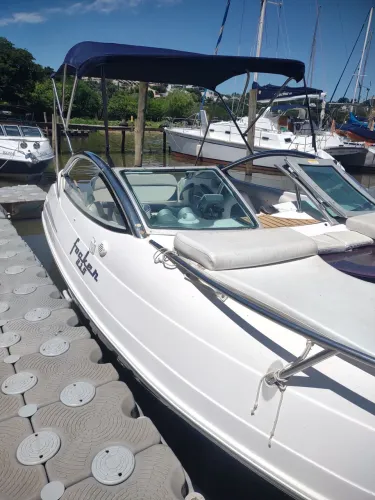 Lancha Focker 215