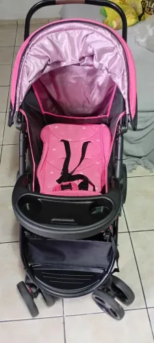 Carrinho e bebe conforto