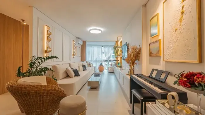 Cobertura dúplex com 4 quartos na Agronômica, Florianópolis