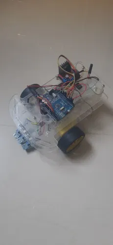 Robô arduino seguidor de linha pronto