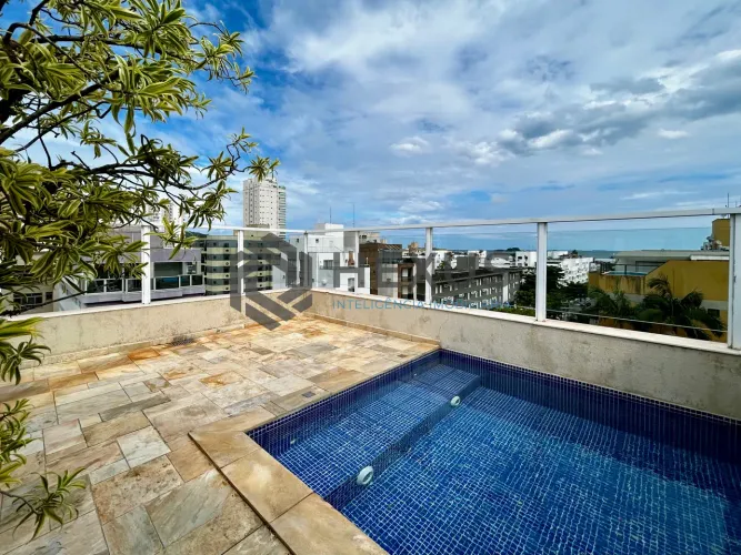 Cobertura duplex com piscina e área gourmet na Praia da Enseada, Guaruja