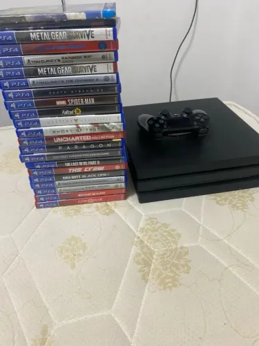 PS4 PRO 1 TB , 21 jogos físicos