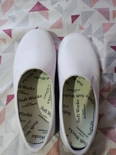 vendo esse sapato de enfermagem excelente estado 