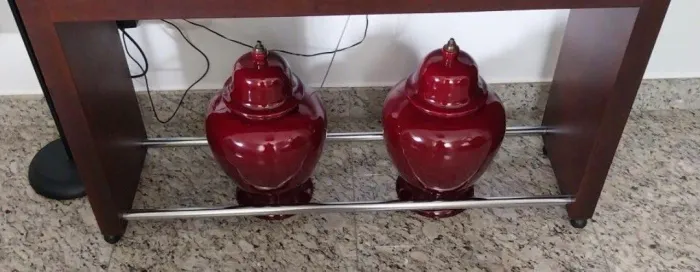 Potiche de cerâmica laca cor vinho