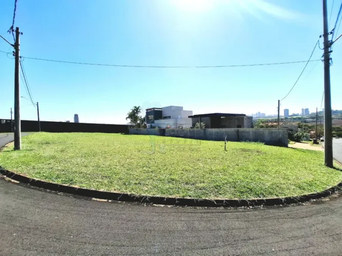 Terreno de 984m² à venda em condominio - Royal Park