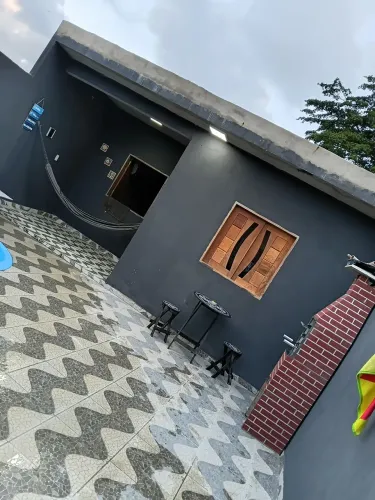 Linda casa recém construída com piscina na Santa Amélia