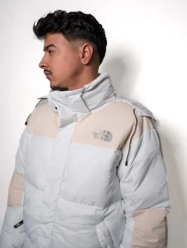 jaqueta the north face 1996 retro nuptse BRANCO E BEGE ROSE