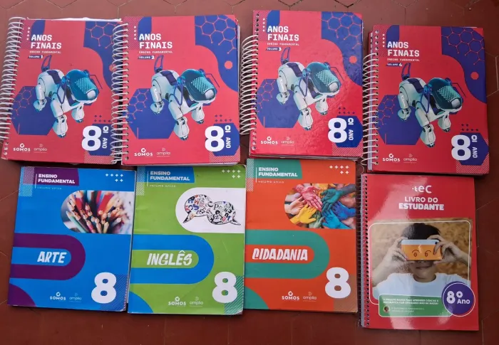 VENDO APOSTILA 8° ANO 