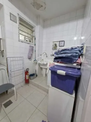 Apartamento : Padrão / Residencial / Catete