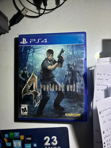 Resident Evil 4 clássico ps4 