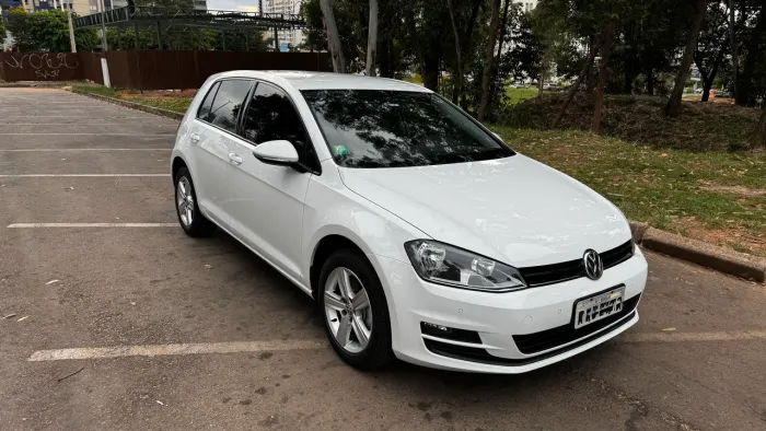 Volkswagen Golf Comfortline 1.6 MSI Total Flex Aut. 2016