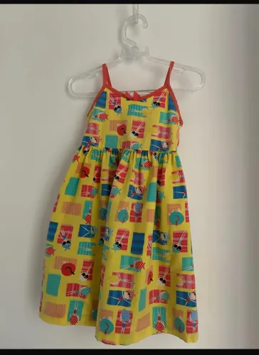 Vestido Alphabeto, tamanho 3 anos.