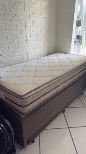 Cama solteiro com Baú e auxiliar 