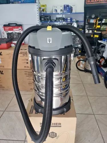 Aspirador de Pó e Água 1600w Profissional 30L Inox 220v - Karcher (Novo)