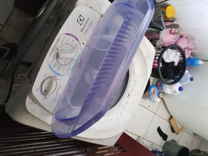 Máquina de lavar roupa RUIM
