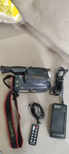 Mesa área externa fibra sintética