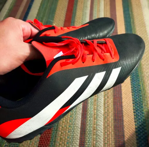 Chuteira Adidas Predator