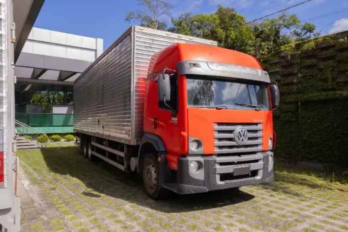 Volkswagen Constellation 24.280 CRM 6x2